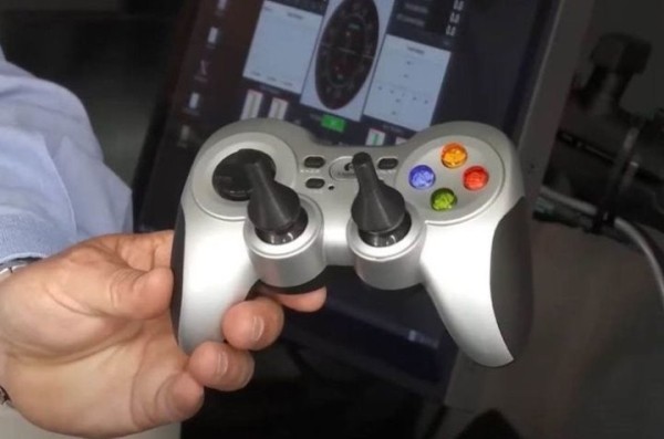 Вот почему затонувшим у «Титаника» батискафом управляли дешевым геймпадом Logitech