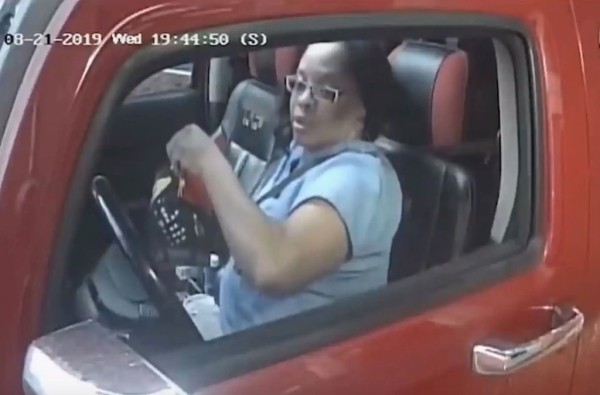 Восьмилетняя девочка, получившая ожог куриным наггетсом, получит от ресторана фастфуда компенсацию в $800 тысяч