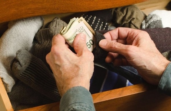 Нацбанк рассказал, в какой валюте белорусы хранят свои сбережения