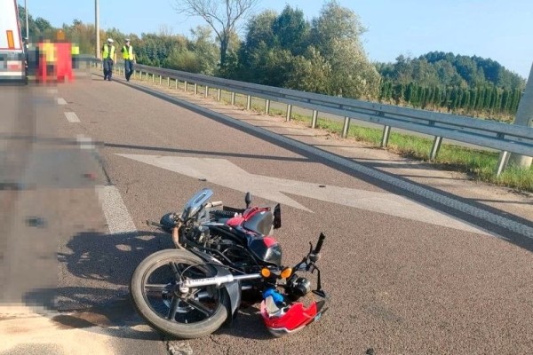 Смертельное ДТП в Бяла-Подляске: водитель мопеда попал под колеса фуры белоруса