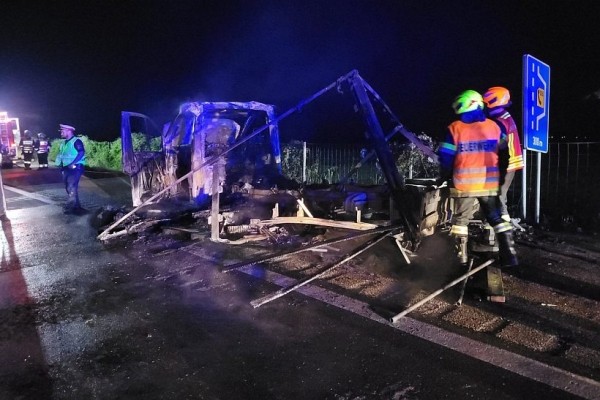 В Австрии сгорел фургон, на котором ехал белорус