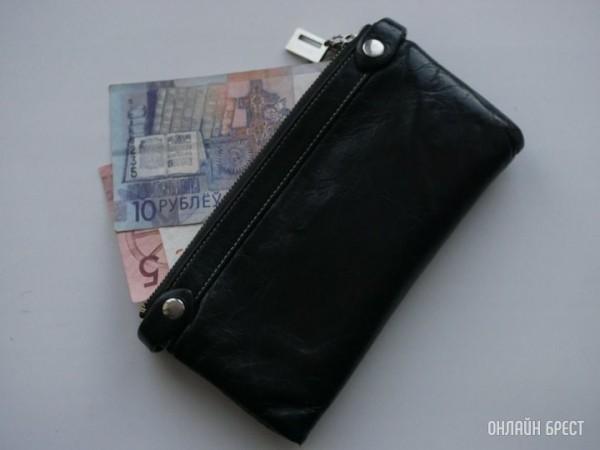 Белстат: зарплата учителей превышает 2500 рублей